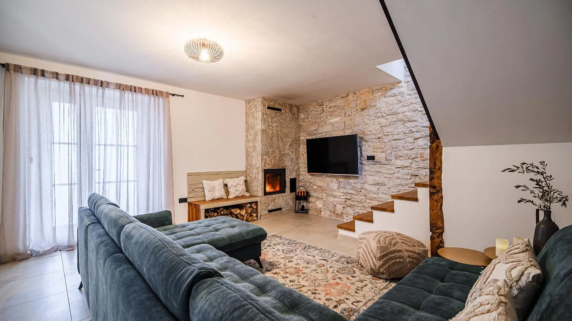 Villa Mint With Pool Pazin 0*,  Κροατία